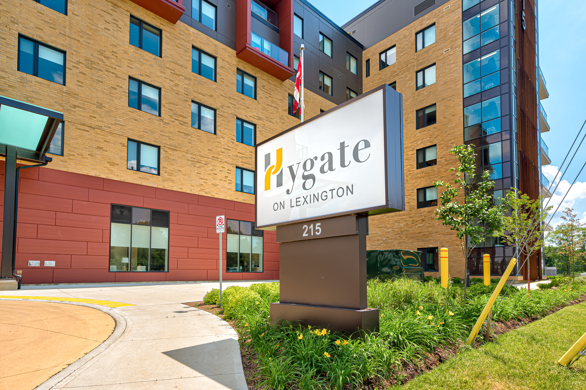 Hygate on Lexington retirement home exterior and sign